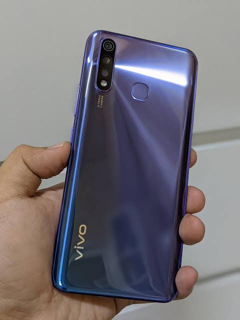 Imported ViVo y19 with Box Free Charger - Dual Sim Approved -6GB Ram Mobile - 5000 Mah Battery - 128gb Rom - Vivo Mobile - Vivo Phone - 6gb Mobile Phone