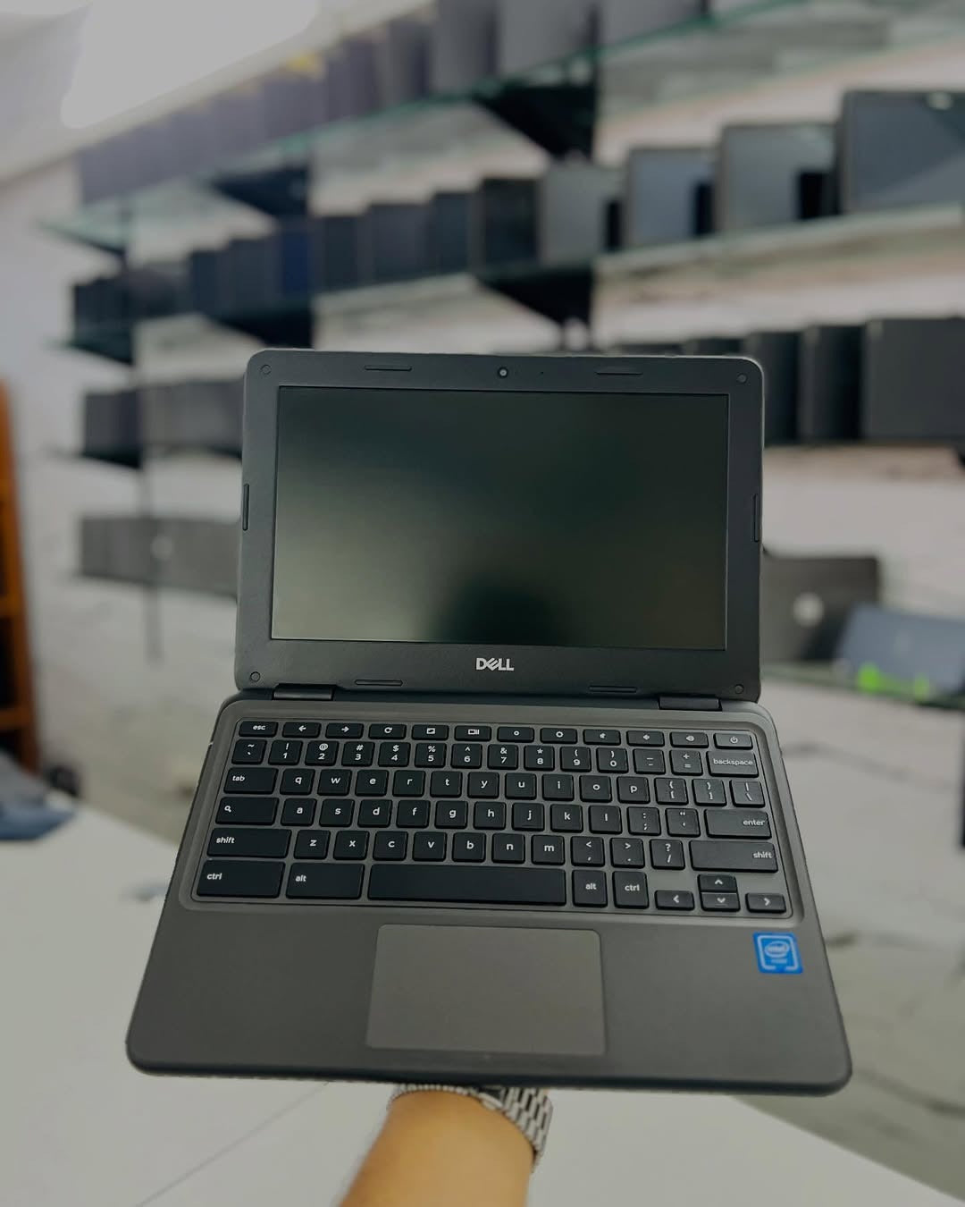 DELL Chromebook 3100 ★ 2029 Update ★ 4GB RAM ★ 16GB SSD ★ 11.6” Screen ⭐️ Chrome Os ⭐️ Type C Charger